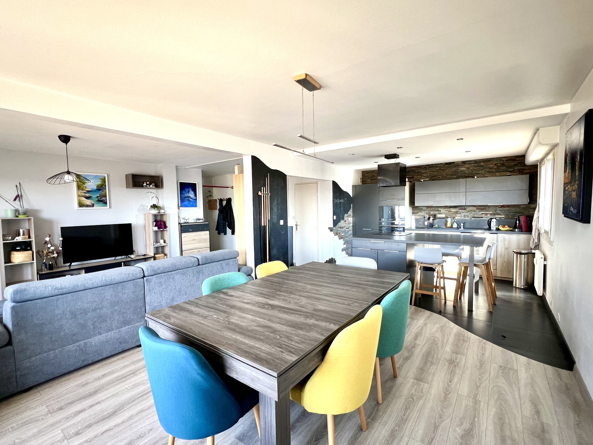 A VENDRE APPARTEMENT 5 PIECES DIJON EST (10mn du centre vill