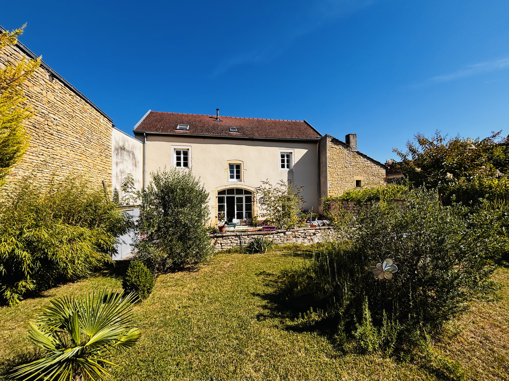  A VANDRE MAISON ANCIENNE RENOVEE MEUILLEY 10MN NUITS ST GEO