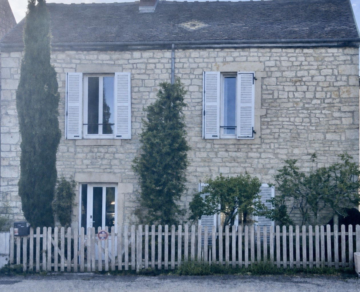 A VENDRE NUITS-SAINT-GEORGES maison de charme en pierres de 