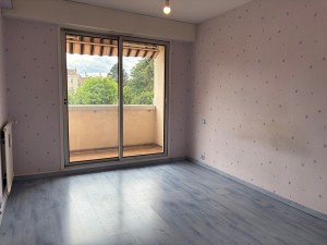 A VENDRE DIJON CELLERIER (proximité Darcy), appartement de