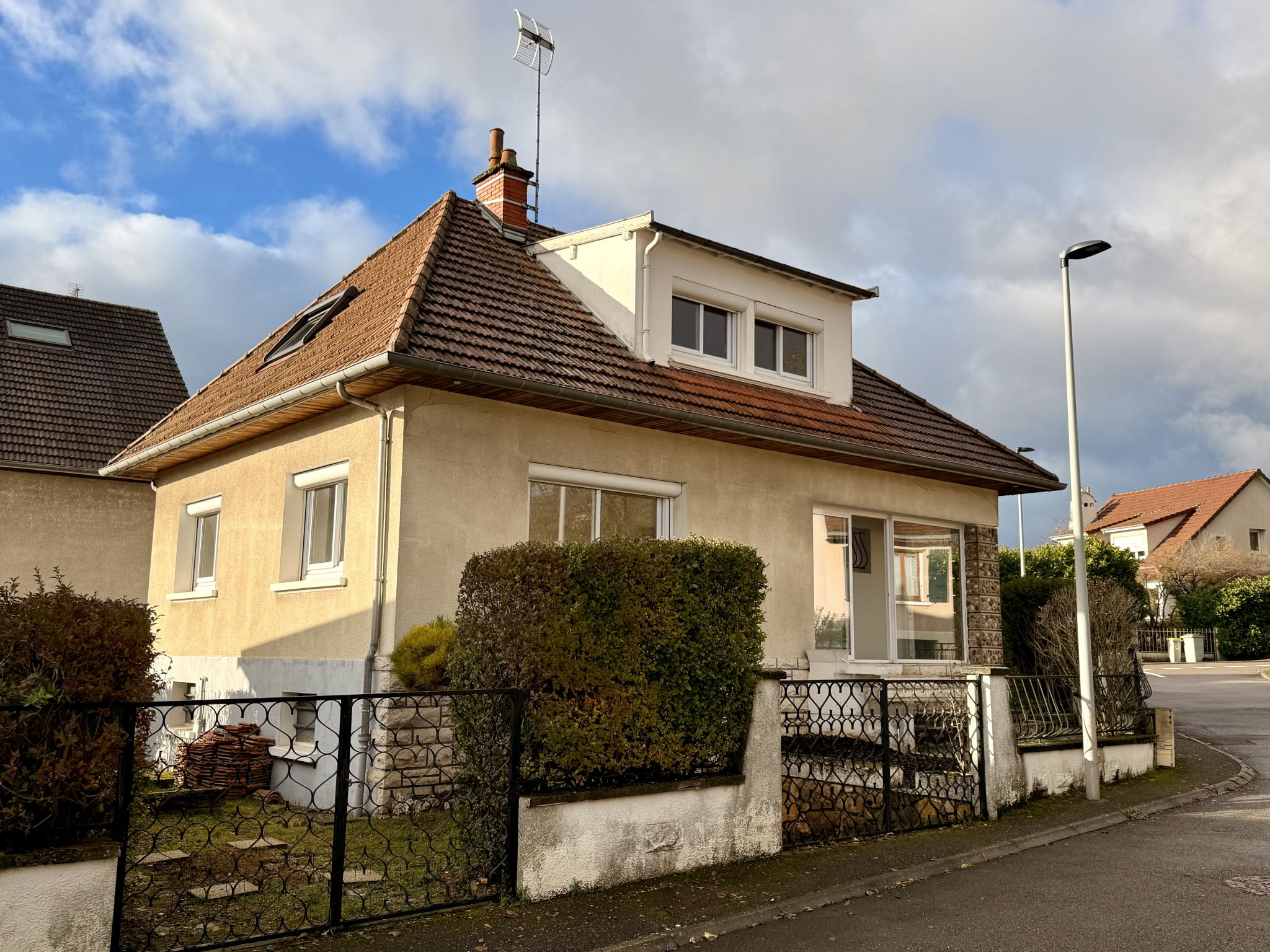 A VENDRE à TALANT MAISON 4 CHAMBRES DE 125M2