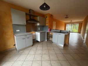 A VENDRE DIJON CELLERIER  (proximité Darcy), appartement de 