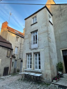 A VENDRE IMMEUBLE CENTRE HISTORIQUE DE DIJON PROCHE EMILE ZO