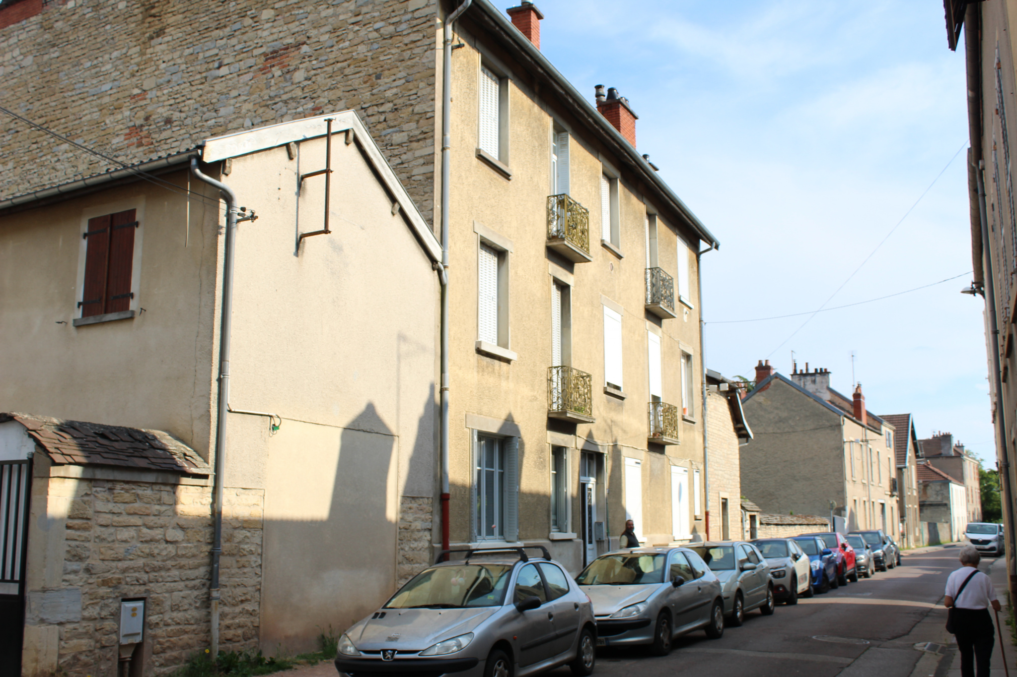 A VENDRE DIJON TYPE 2 ENTRE CENTRE VILLE ET FACULTES