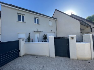 A VENDRE SAULON LA RUE ( 15 MINUTES DIJON SUD EST)  BELLE MA