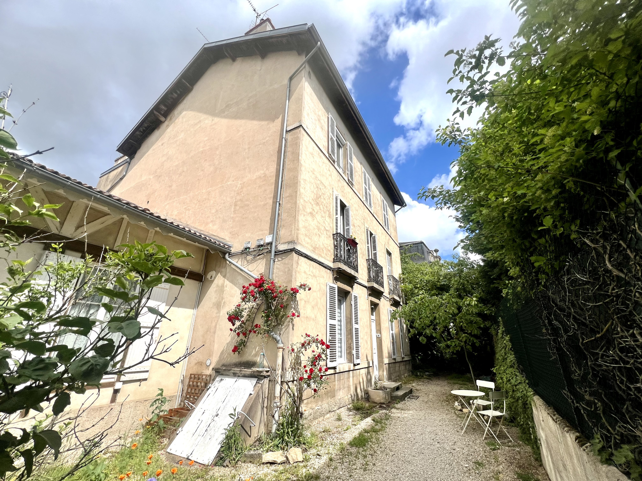 A VENDRE A DIJON T3 quartier VICTOR HUGO