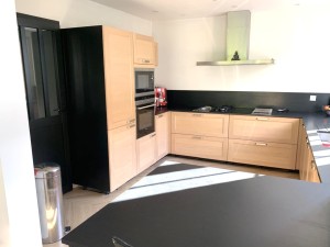 A VENDRE BEAUNE MAISON 9 PIECES AVEC PISCINE INTERIEURE ET