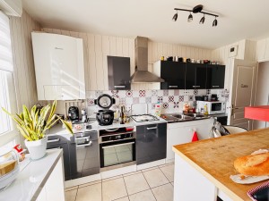 A VENDRE CHEVIGNY ST SAUVEUR APPARTEMENT TYPE 4 