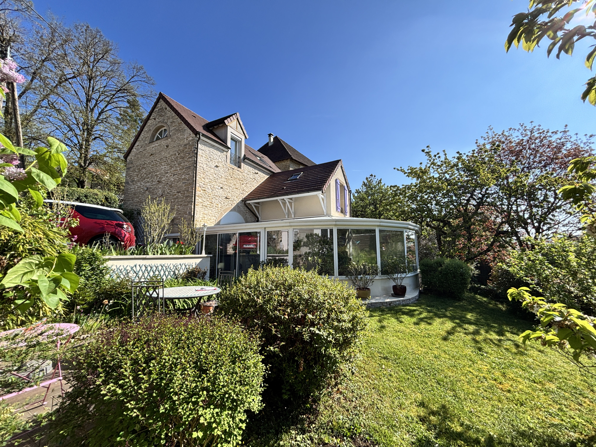 A VENDRE MAISON ANCIENNE ARCENANT 10MN NUITS ST GEORGES HAUT