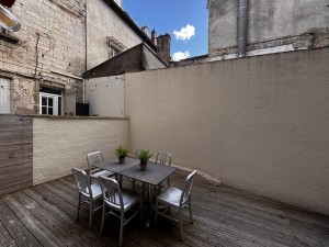 A VENDRE DIJON PLACE DU MARCHE APPARTEMENT TYPE 2 AVEC TERR