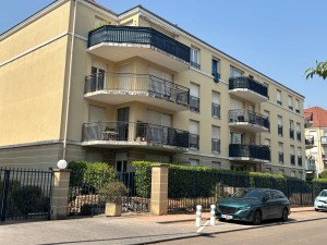 A VENDRE DIJON TOISON D'OR Appartement type 4 avec terrasse