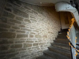 A VENDRE Maison au coeur du village de CHAUX  proche NUITS S