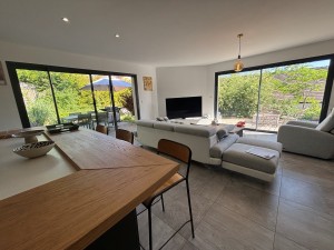 A VENDRE à ECHEVRONNE (Prox NUITS SAINT GEORGES - Hautes cot