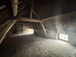 A VENDRE BEAUNE CENTRE HISTORIQUE APPARTEMENT A AMENAGER