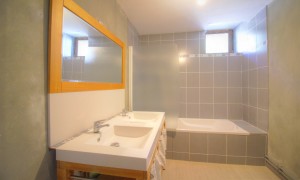 A VENDRE MIREBEAU-SUR-BEZE : Maison 7 pièces et jardin