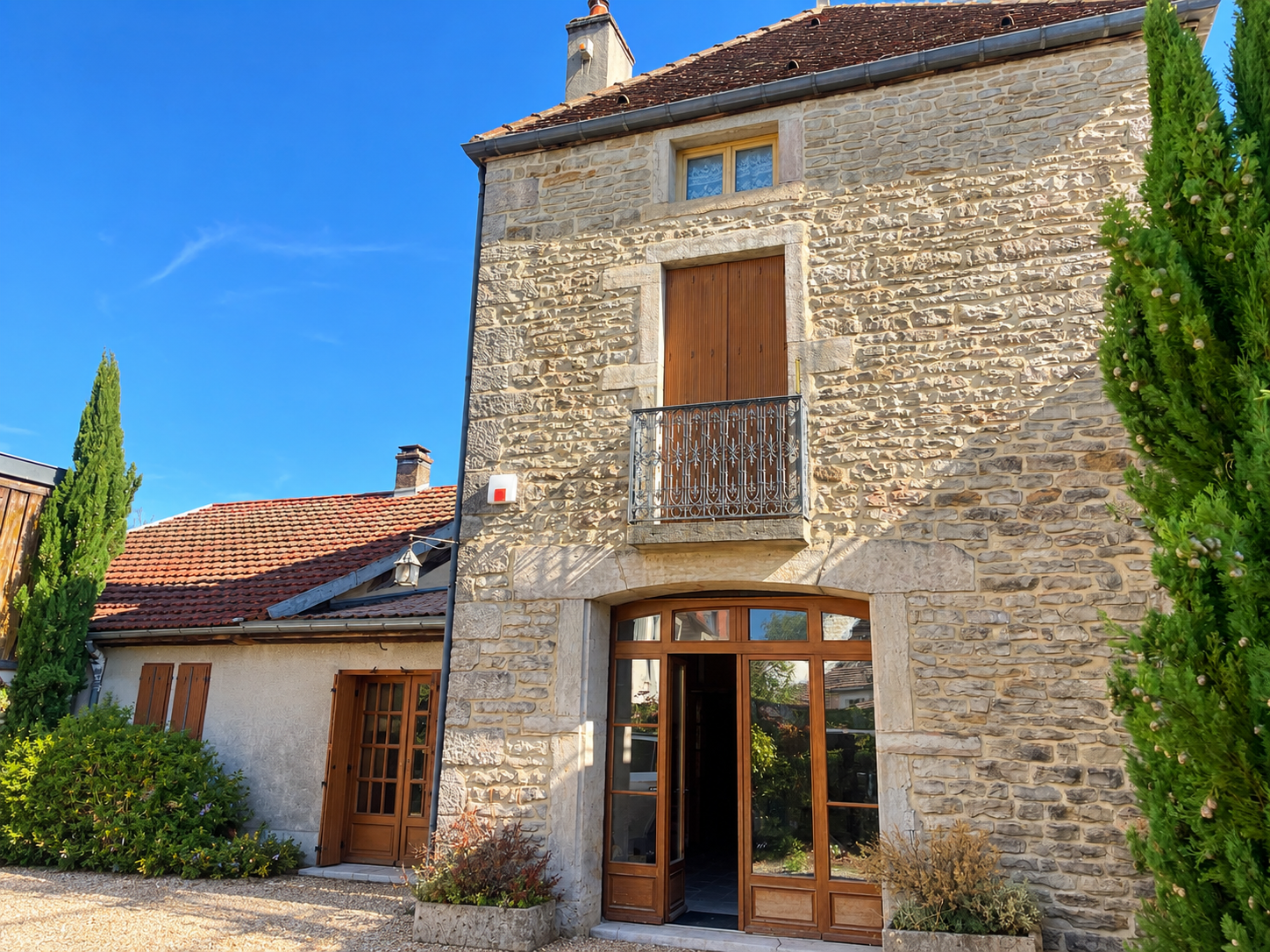 A VENDRE GEVREY CHAMBERTIN 20 minutes DIJON SUD Maison en