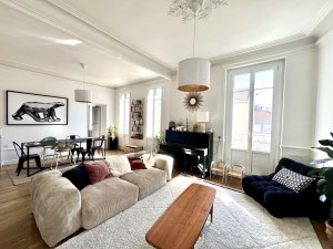 A VENDRE CENTRE VILLE DIJON APPARTEMENT TYPE 8 173M2