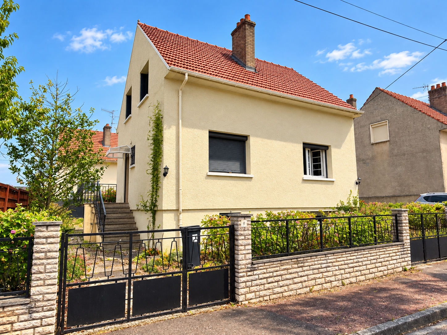 A VENDRE MAISON TYPER 5 A RENOVER NUITS ST GEORGES