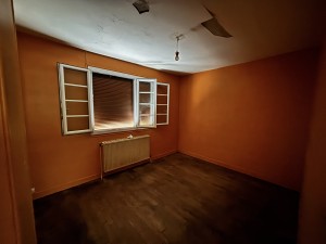 A VENDRE MAISON TYPER 5 A RENOVER NUITS ST GEORGES 