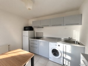 A VENDRE DIJON SUD STUDIO DE 26,30M2 AVEC GARAGE - QUARTIER