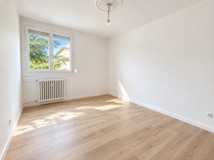A VENDRE - Appartement T4 lumineux avec balcons DIJON - VALE