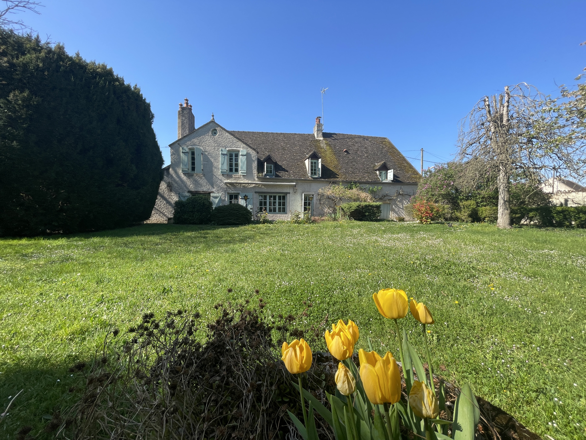 A VENDRE MAISON TYPE 5 BEAUNE